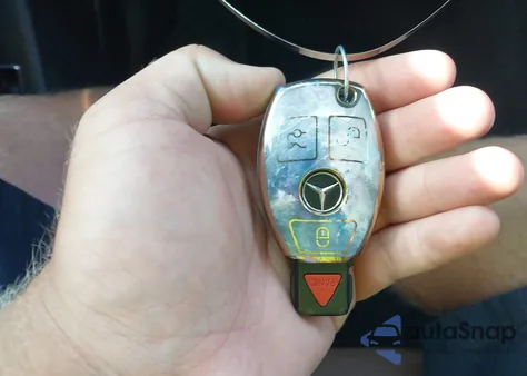 2015 Mercedes-Benz Gla 250 4Matic z USA, uszkodzony, nr VIN WDCTG4GB4FJ095313